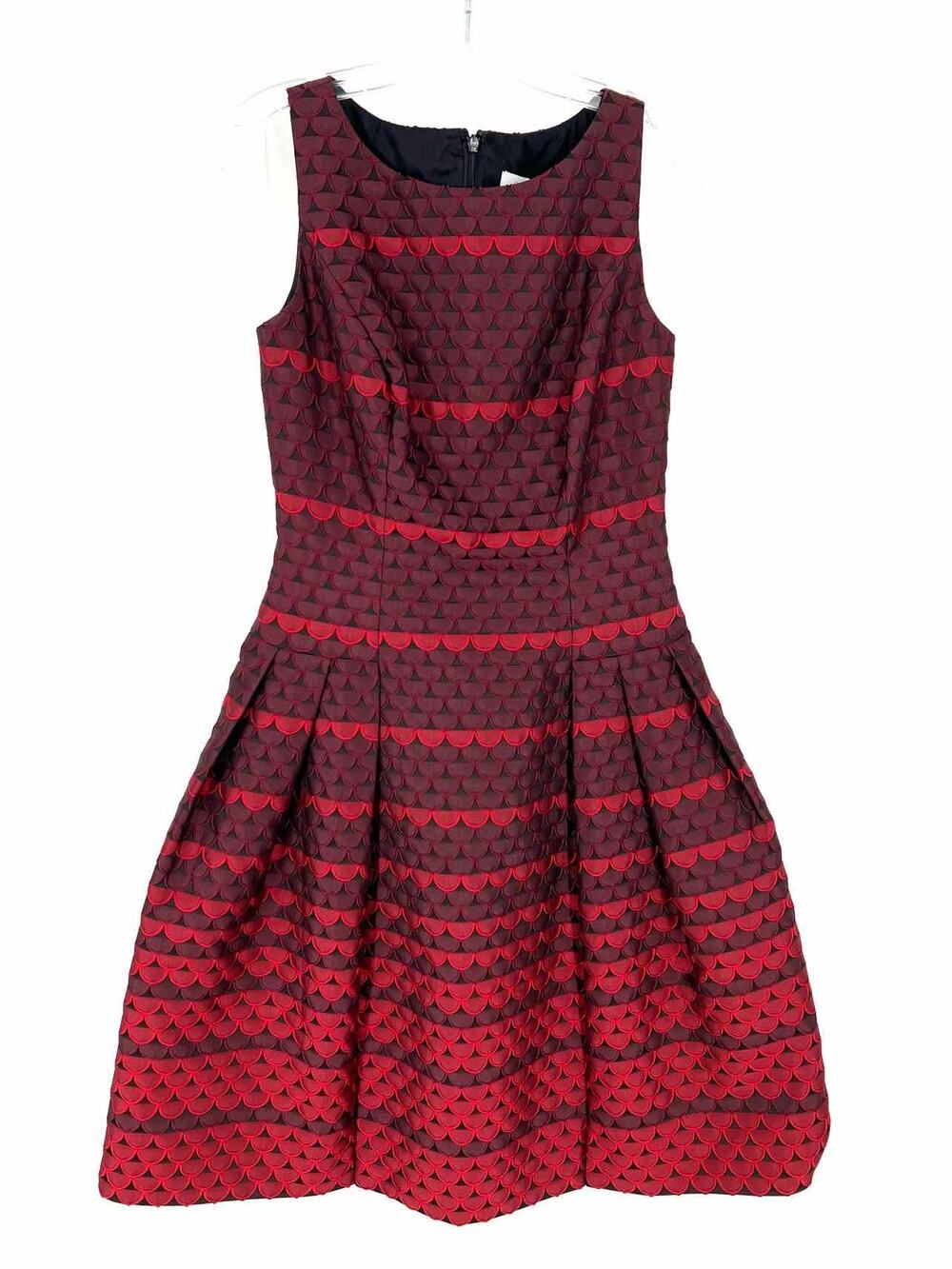 Carmen Marc Valvo Size 4 Black/Red Scalloped Pleated Designer Dress